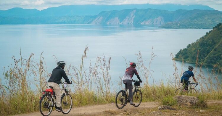 48 wisata danau toba