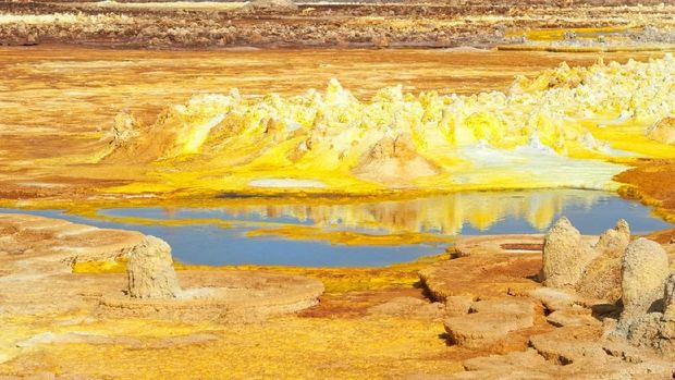 9 Tempat Wisata Paling Berbahaya di Dunia, Salah Satunya di Sumatera Utara - Danakil