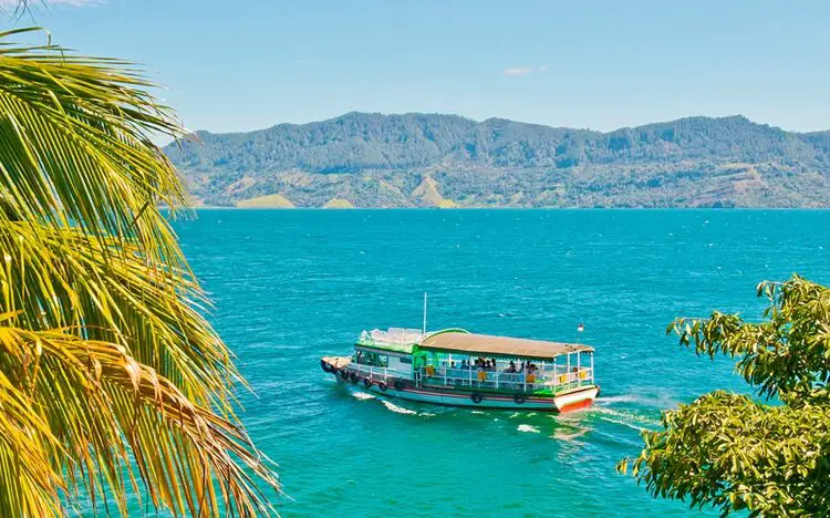 Danau Toba Danau Terbesar Di Indonesia Terletak Di Sumatera Utara