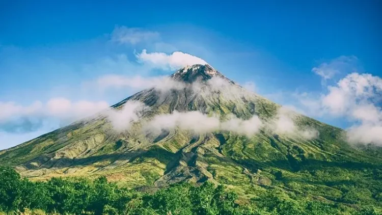 Gunung salak bogor