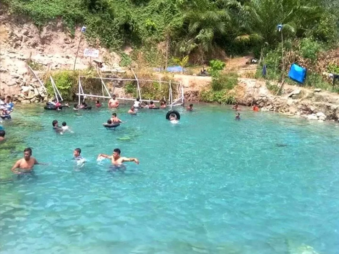 Lau timah.