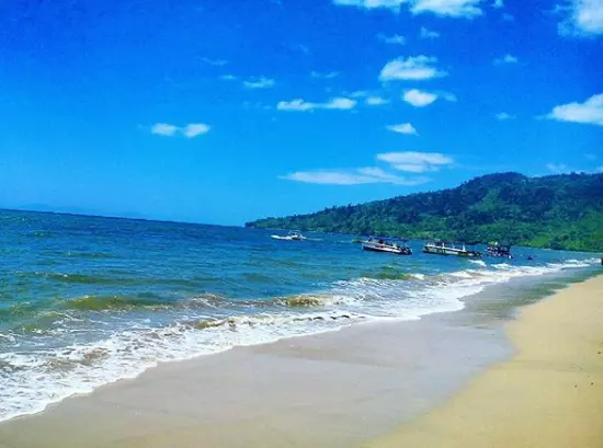 Pantai Lumban Silintong