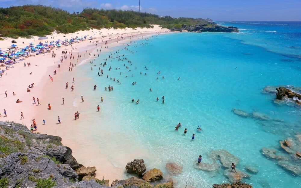 Tempat terindah. Pink Sand Beaches.